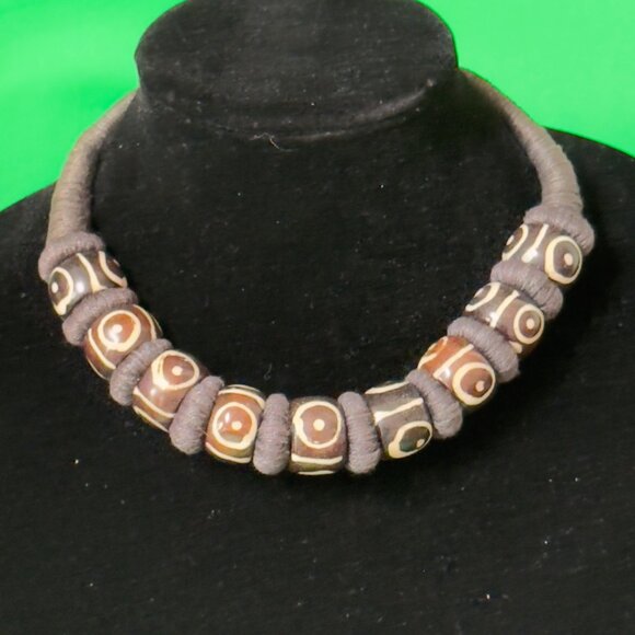 Vintage Handcrafted Tribal Brown White Beaded Necklace With Wrapped Cord Design - Picture 10 of 12